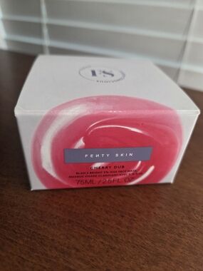 Fenty Beauty Cherry Dub Face Mask